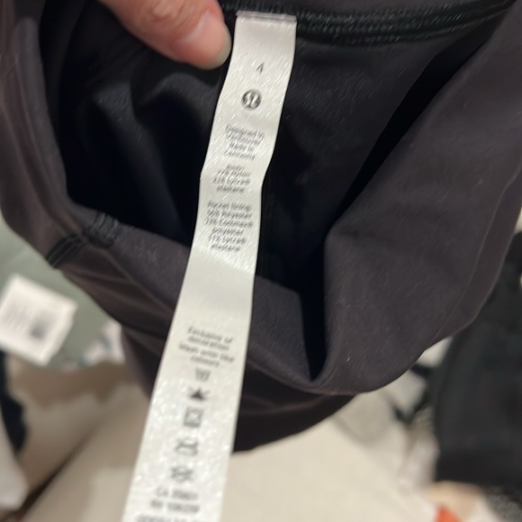 Lululemon black Wunder Train high rise shorts NEW - Picture 5 of 5
